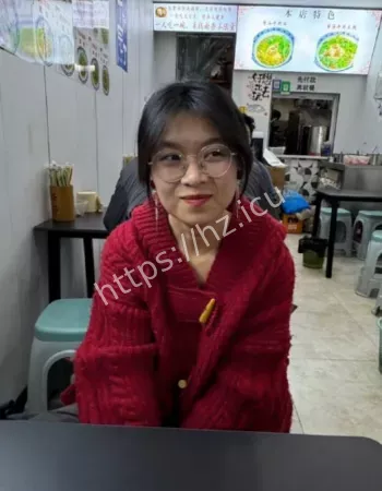 邓煜馨